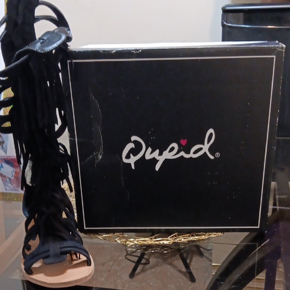Qupid Black Elegant Sandals